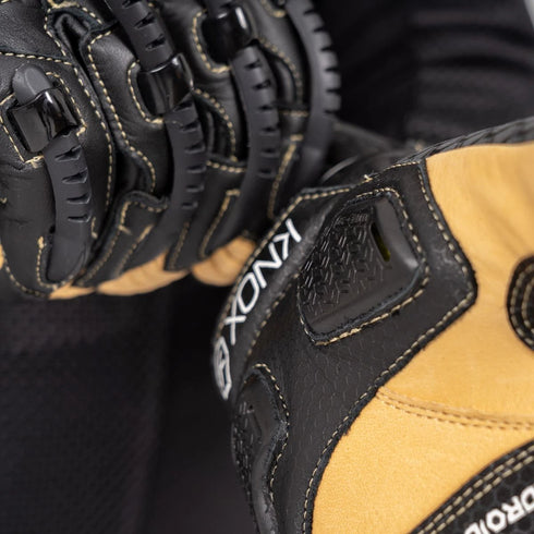 Knox Handroid Pod MK5 Motorcycle Gloves - Sand